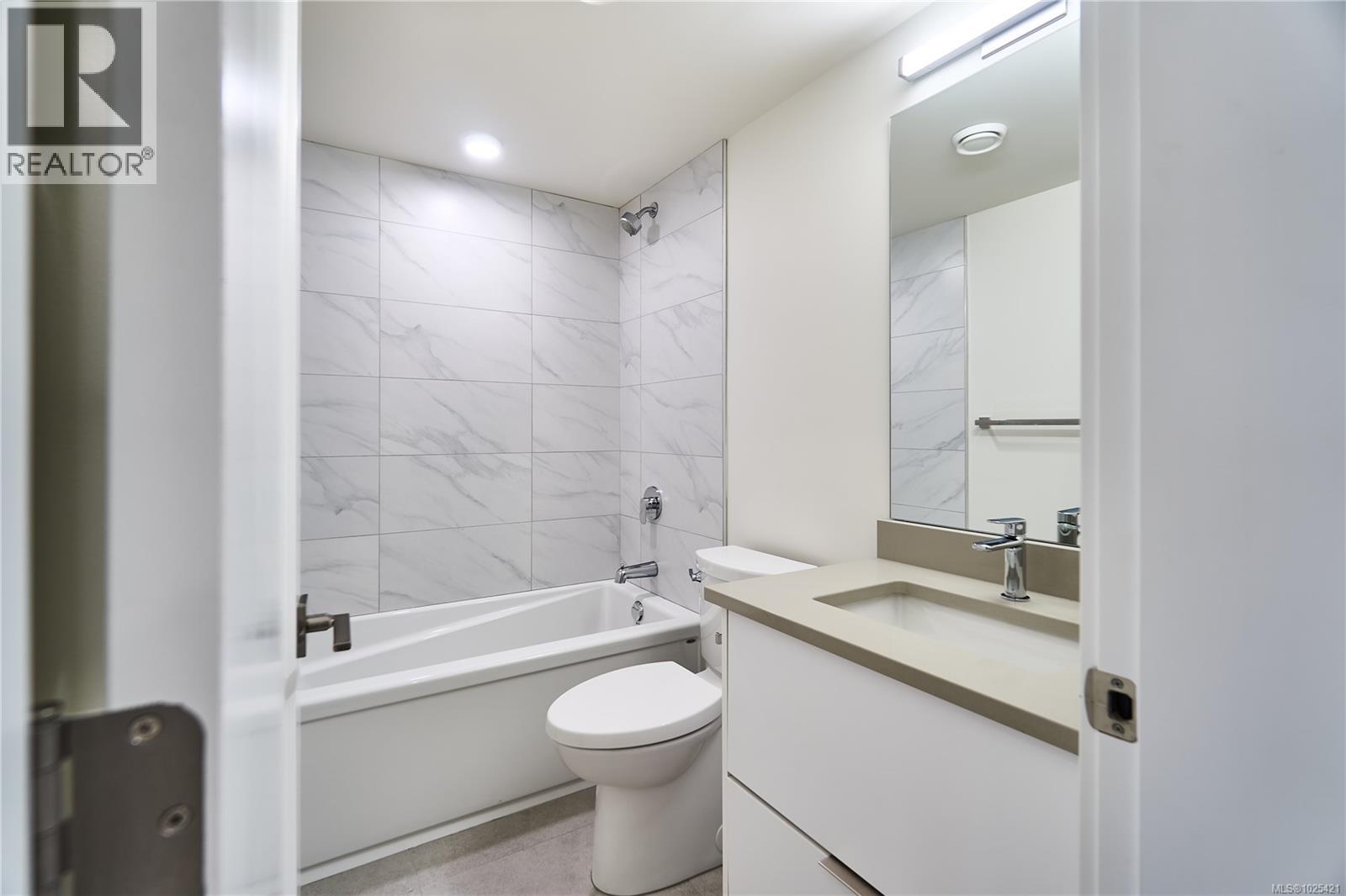 308 45 Haliburton St, Nanaimo, British Columbia  V9R 4V6 - Photo 24 - 1025421