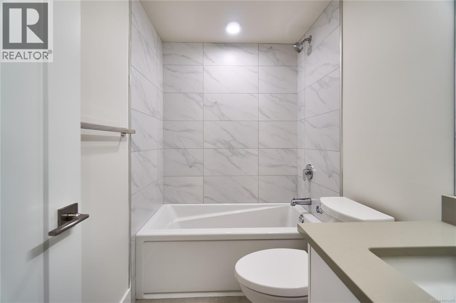 308 45 Haliburton St, Nanaimo, British Columbia  V9R 4V6 - Photo 25 - 1025421