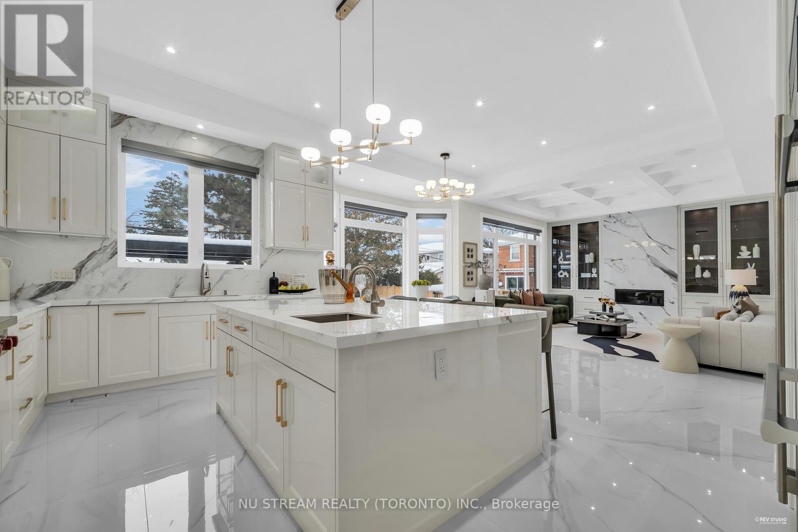 108 Abitibi Avenue, Toronto, Ontario  M2M 2V6 - Photo 15 - C12772104