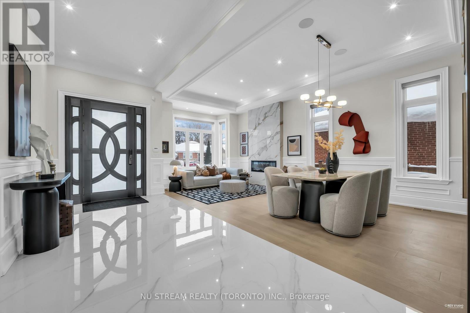 108 Abitibi Avenue, Toronto, Ontario  M2M 2V6 - Photo 2 - C12772104