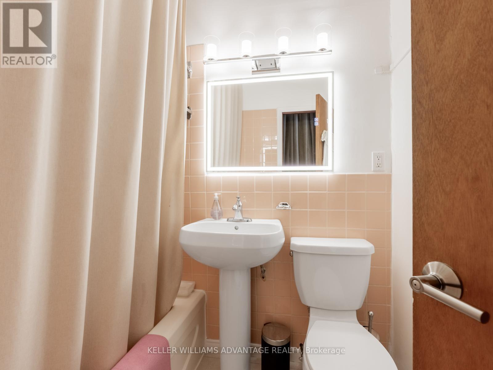 Main - 347 Walmer Road, Toronto, Ontario  M5R 2Y3 - Photo 22 - C12772184