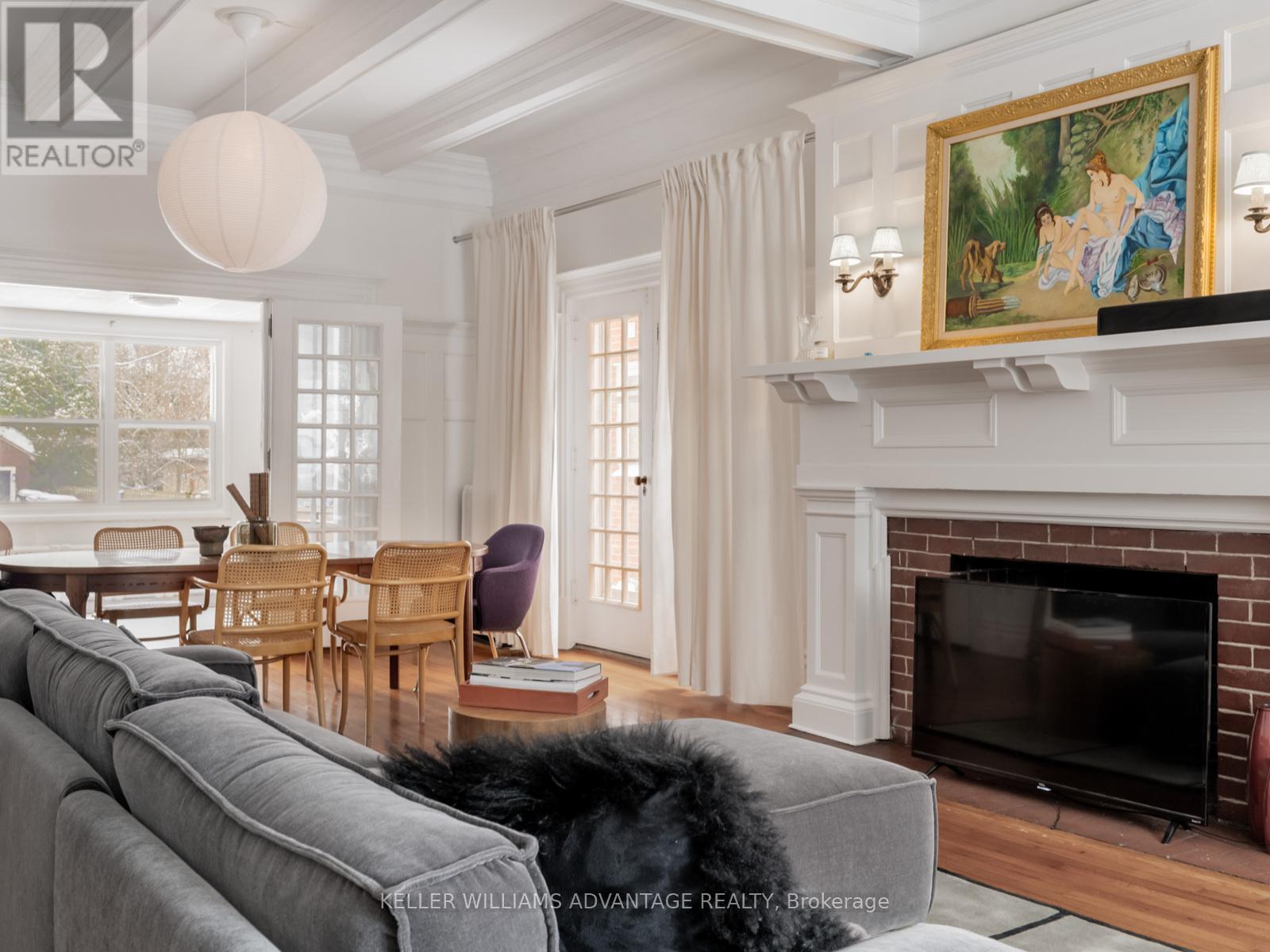 Main - 347 Walmer Road, Toronto, Ontario  M5R 2Y3 - Photo 5 - C12772184