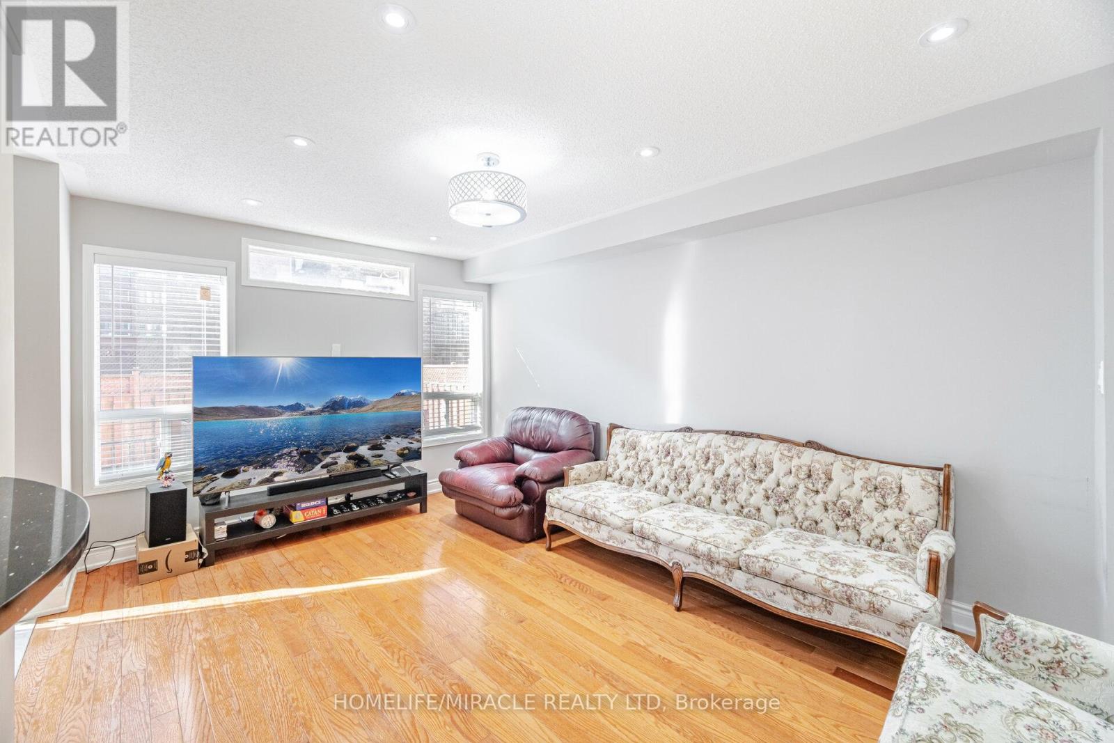 81 Vessel Crescent, Toronto, Ontario  M1C 5K6 - Photo 9 - E12772142