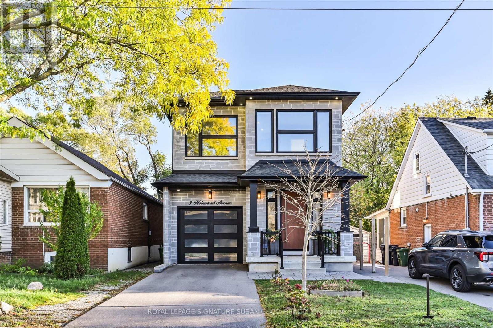 3 HOLMSTEAD AVENUE, Toronto, Ontario