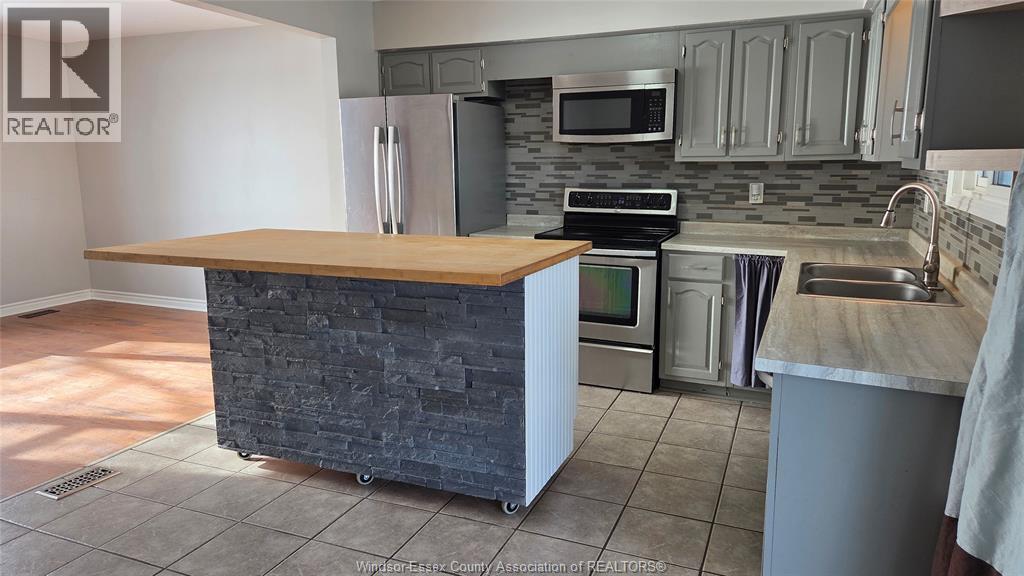 9569 Malden Road, Lasalle, Ontario  N9J 2W5 - Photo 7 - 26002856