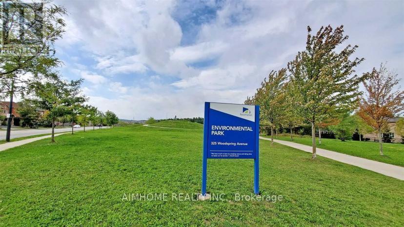 142 Alfred Smith Way, Newmarket, Ontario  L3X 3B9 - Photo 39 - N12771980