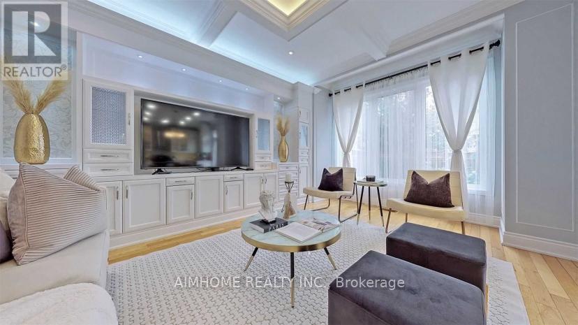 142 Alfred Smith Way, Newmarket, Ontario  L3X 3B9 - Photo 4 - N12771980