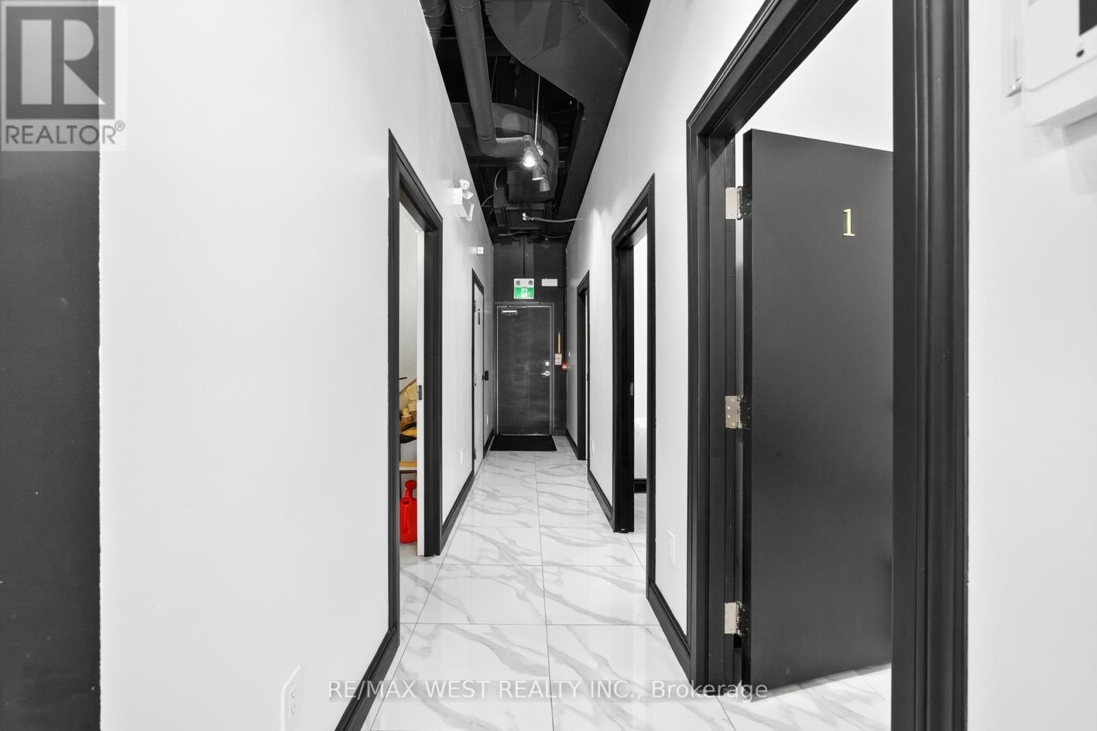 7 - 2396 Major Mackenzie Drive W, Vaughan, Ontario  L6A 4Y1 - Photo 29 - N12772016