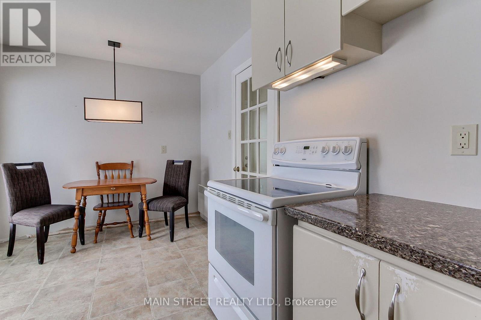 382 Handley Crescent, Newmarket, Ontario  L3Y 4T4 - Photo 13 - N12772086