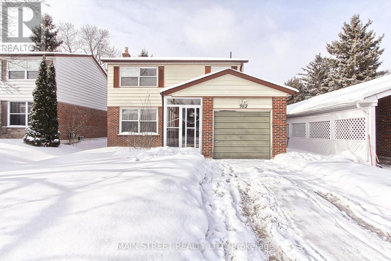 382 Handley Crescent, Newmarket, Ontario  L3Y 4T4 - Photo 2 - N12772086