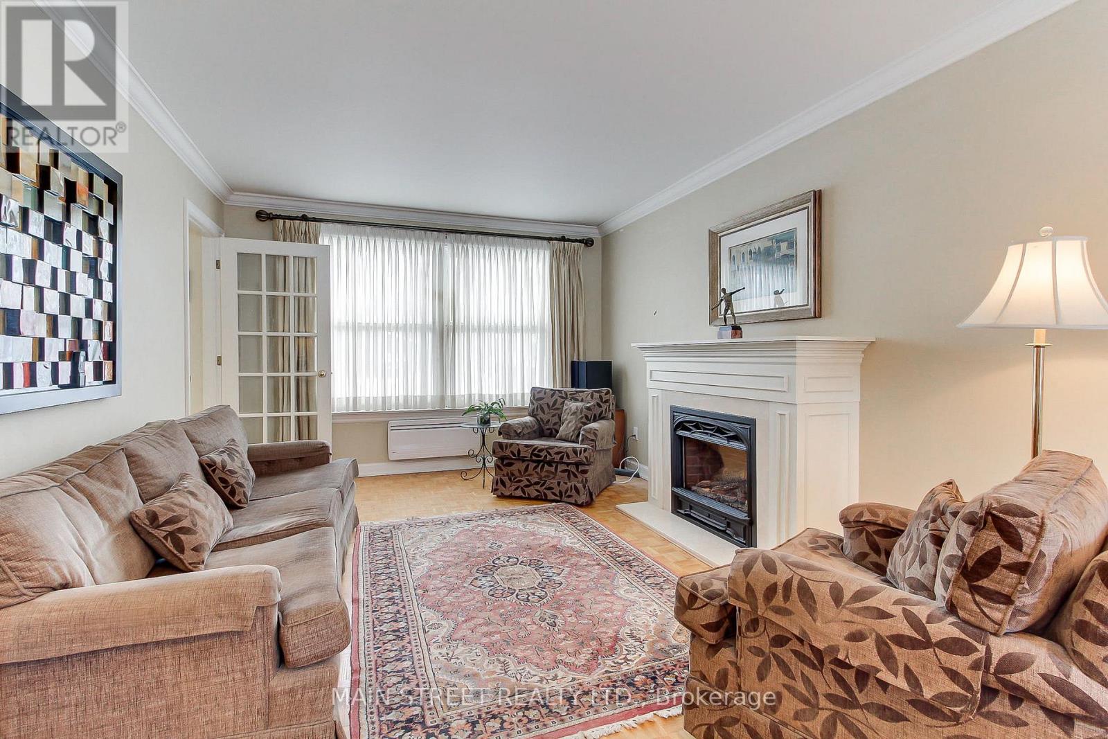 382 Handley Crescent, Newmarket, Ontario  L3Y 4T4 - Photo 5 - N12772086