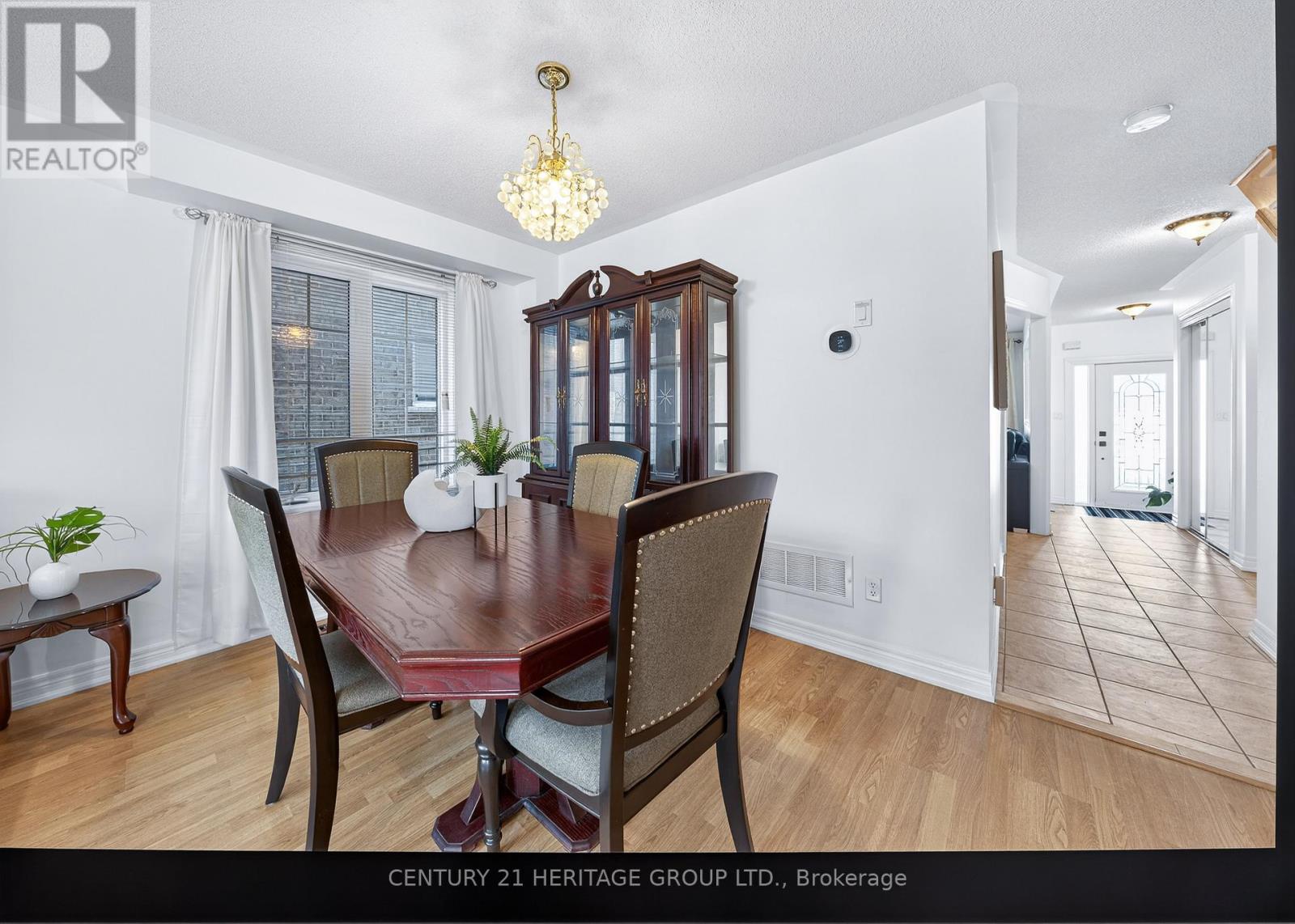 31 Kalvinster Drive, Markham, Ontario  L6B 0A7 - Photo 14 - N12772088