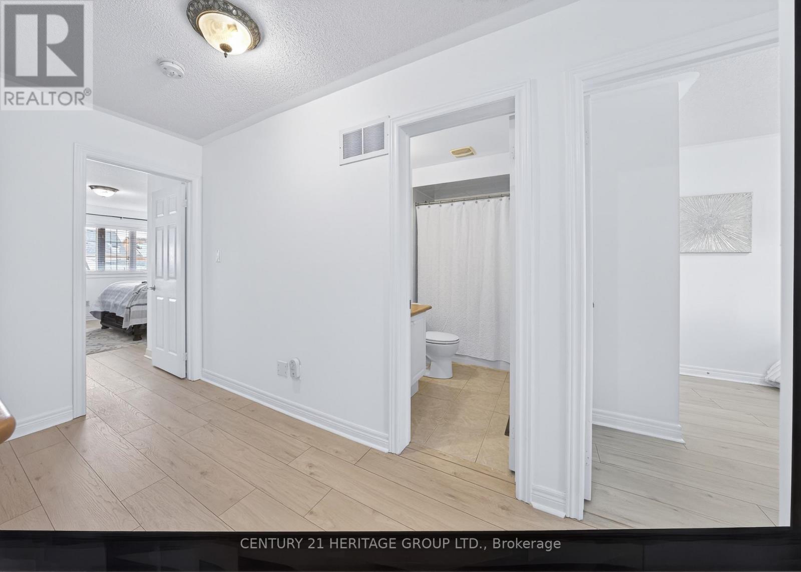 31 Kalvinster Drive, Markham, Ontario  L6B 0A7 - Photo 24 - N12772088