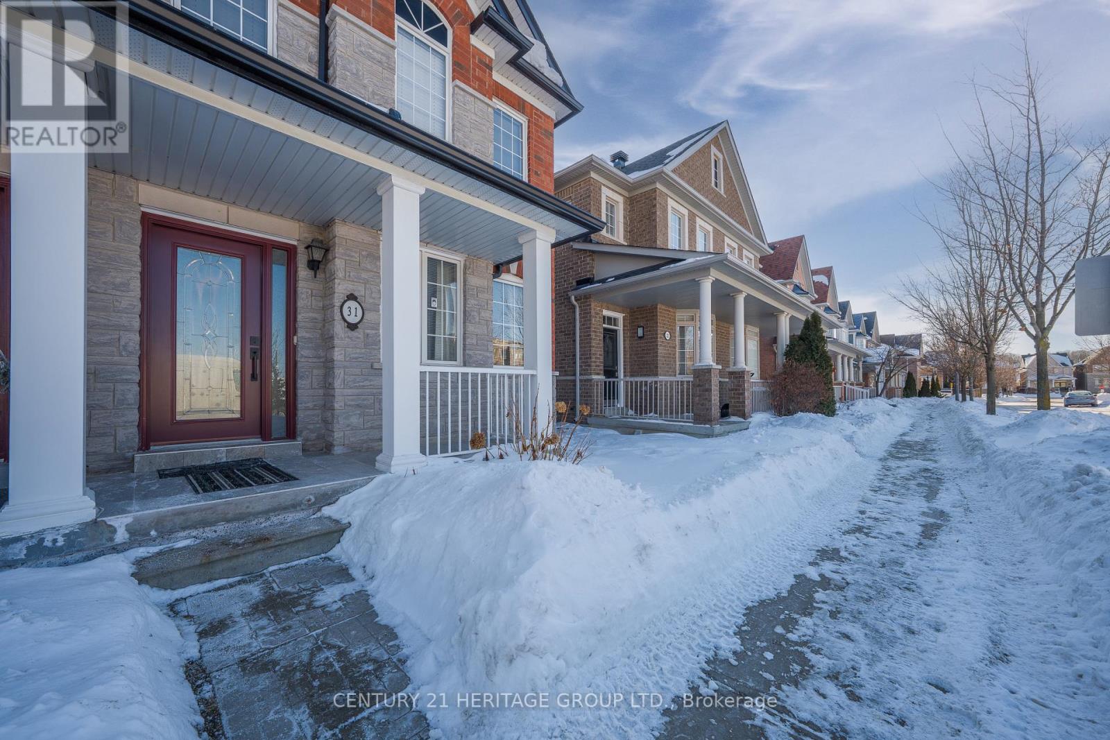 31 Kalvinster Drive, Markham, Ontario  L6B 0A7 - Photo 6 - N12772088