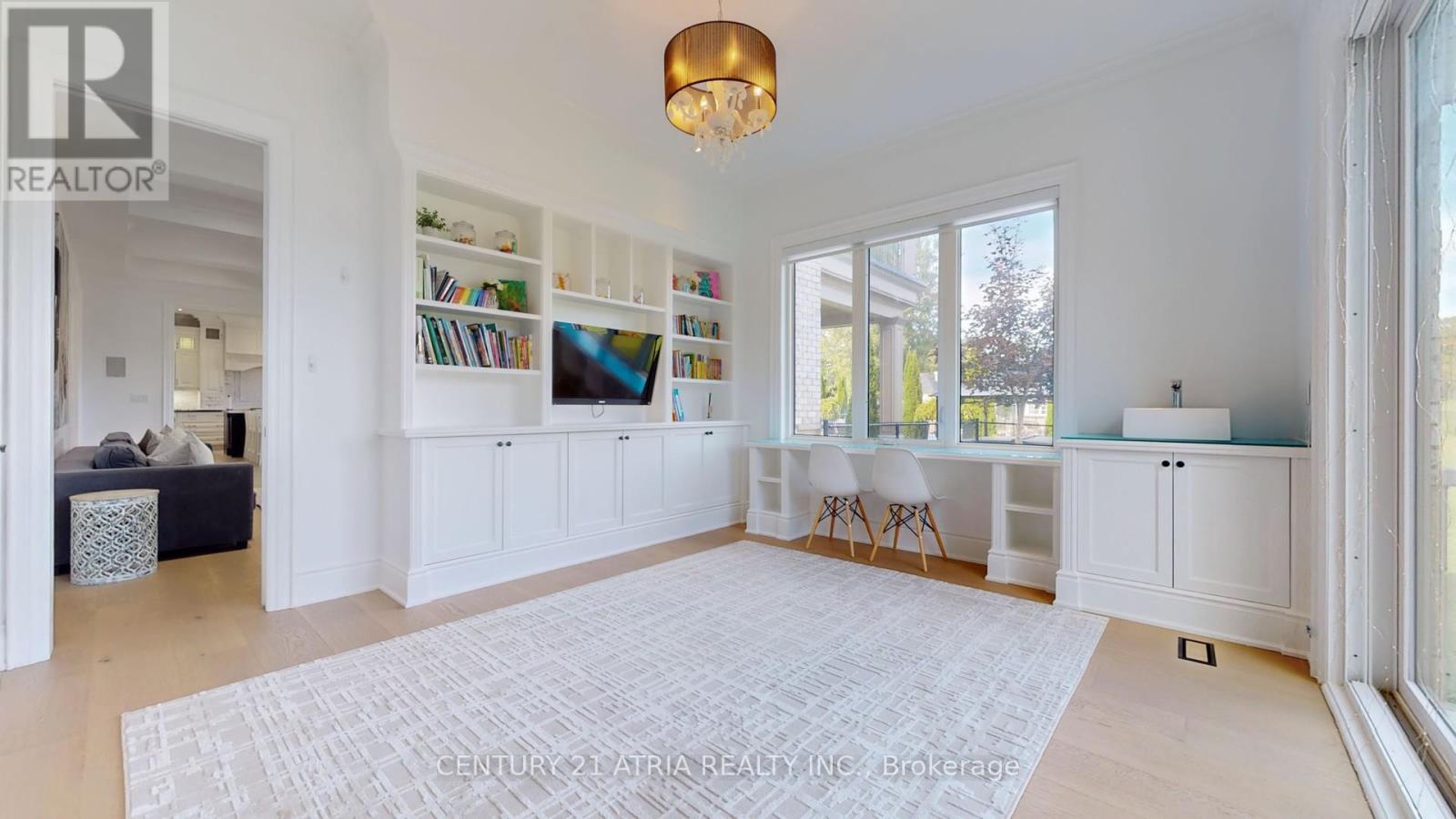 111 Lake Woods Drive, Whitchurch-Stouffville, Ontario  L4A 1P1 - Photo 14 - N12771350