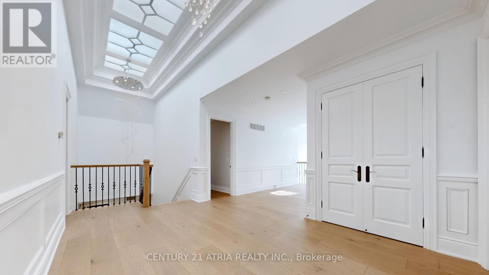 111 Lake Woods Drive, Whitchurch-Stouffville, Ontario  L4A 1P1 - Photo 17 - N12771350