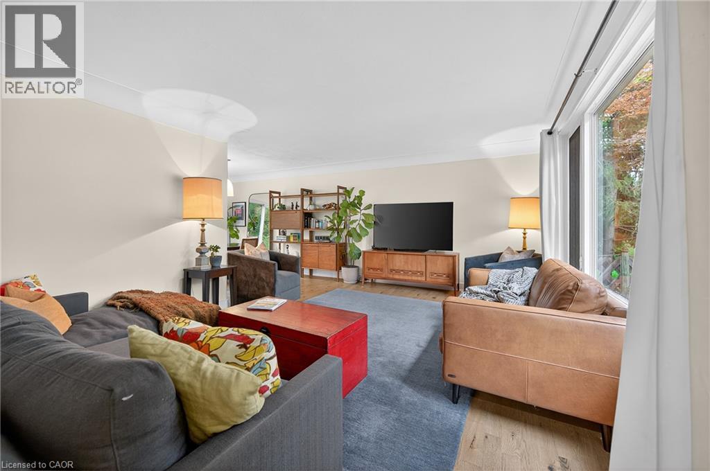 233 Townsend Avenue, Burlington, Ontario  L7T 1Z5 - Photo 5 - 40801366