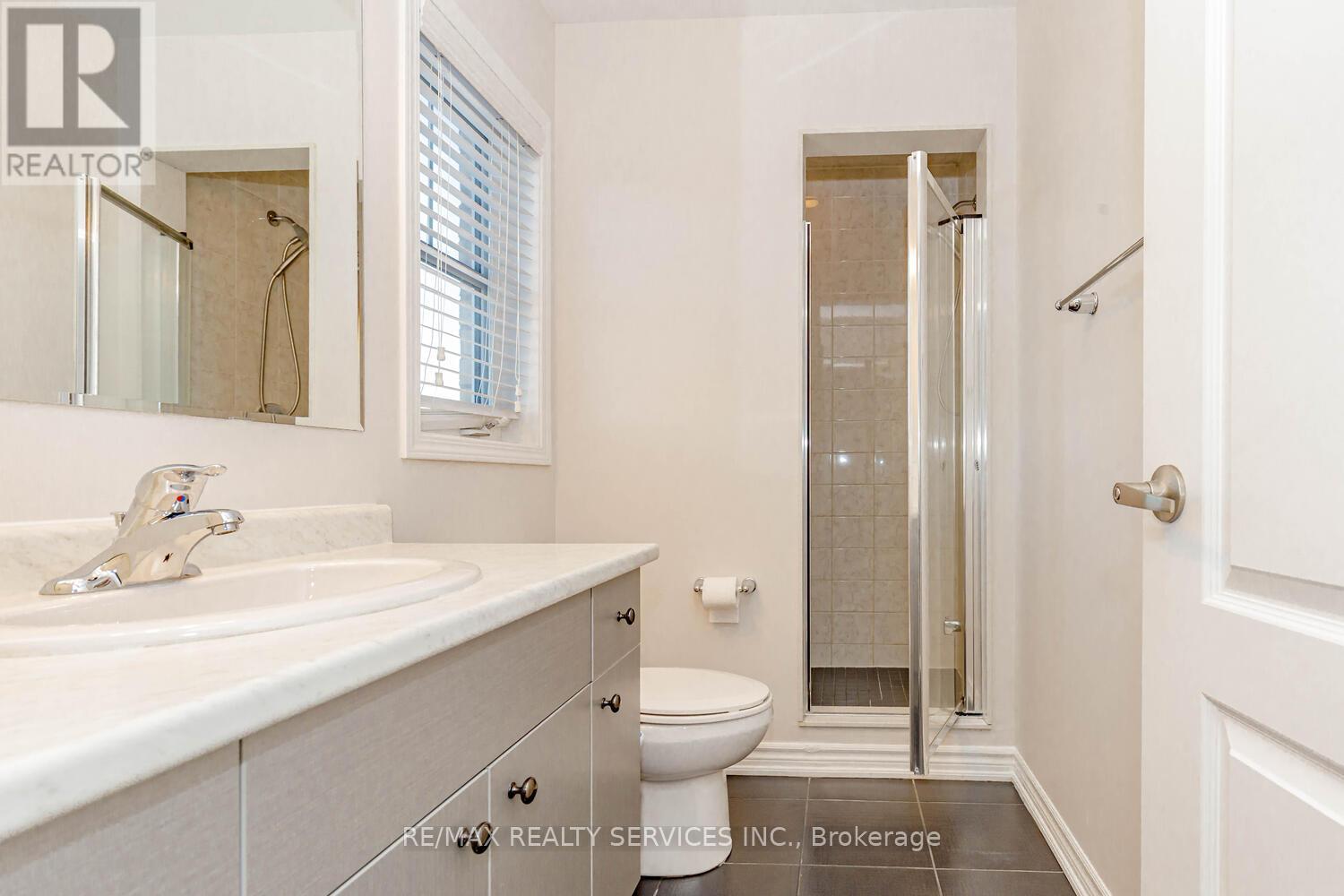 84 Tysonville Circle, Brampton (Northwest Brampton), Ontario  L7A 4B5 - Photo 33 - W12771988