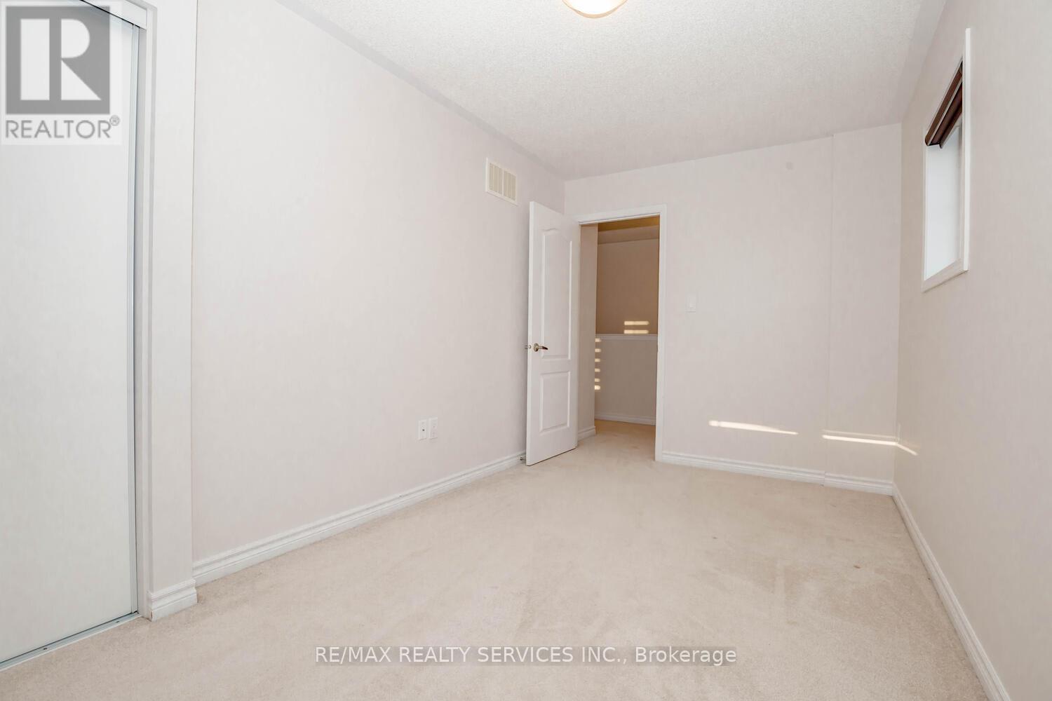 84 Tysonville Circle, Brampton (Northwest Brampton), Ontario  L7A 4B5 - Photo 47 - W12771988