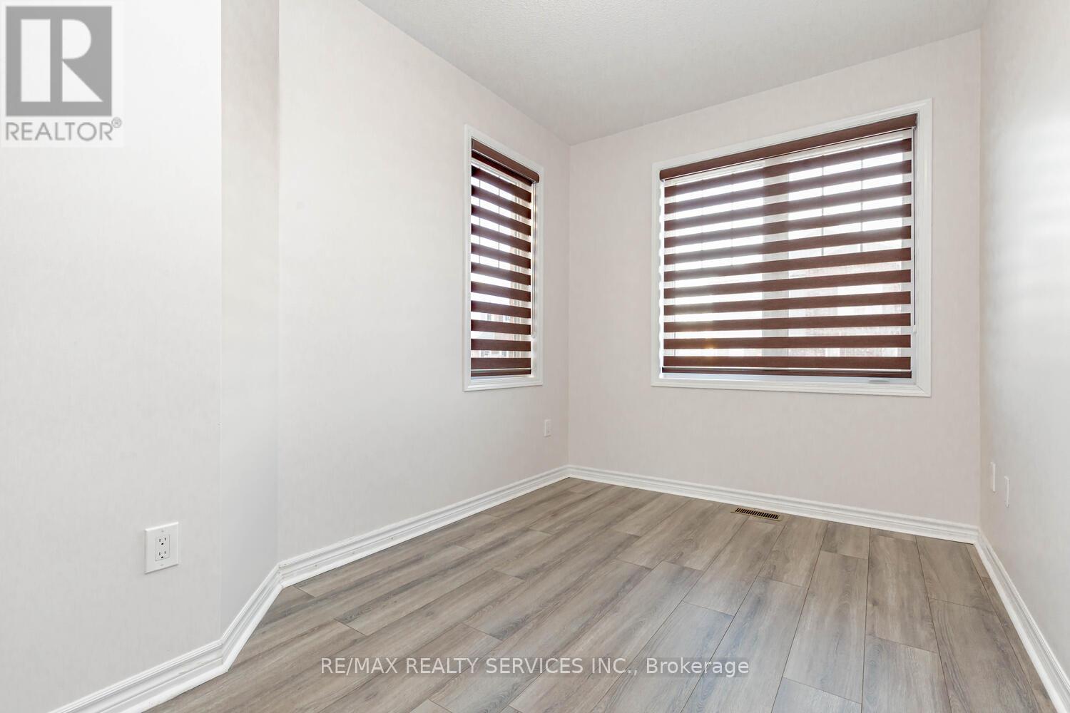 84 Tysonville Circle, Brampton (Northwest Brampton), Ontario  L7A 4B5 - Photo 6 - W12771988