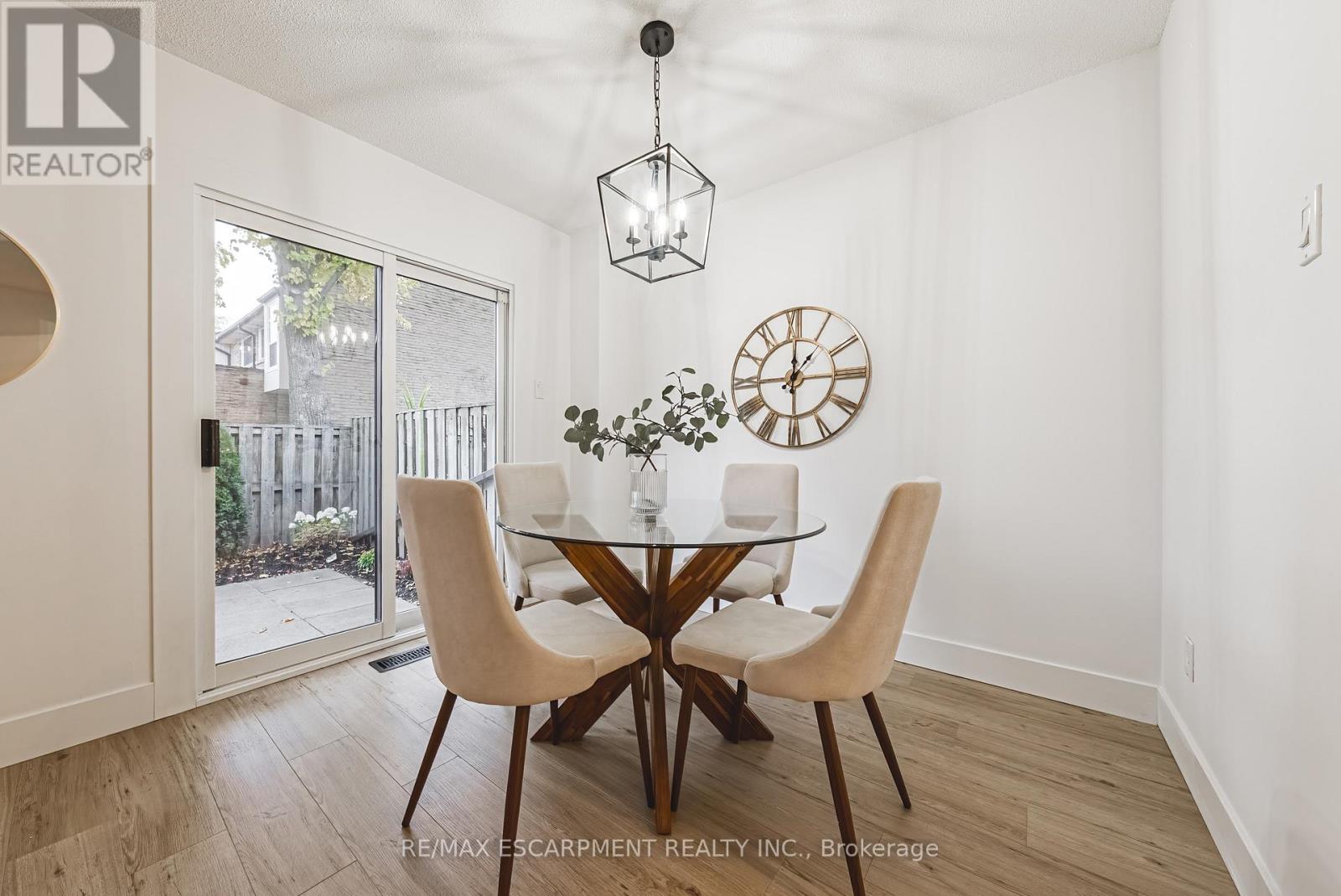 15 - 660 Oxford Road, Burlington, Ontario  L7N 3M1 - Photo 9 - W12771994