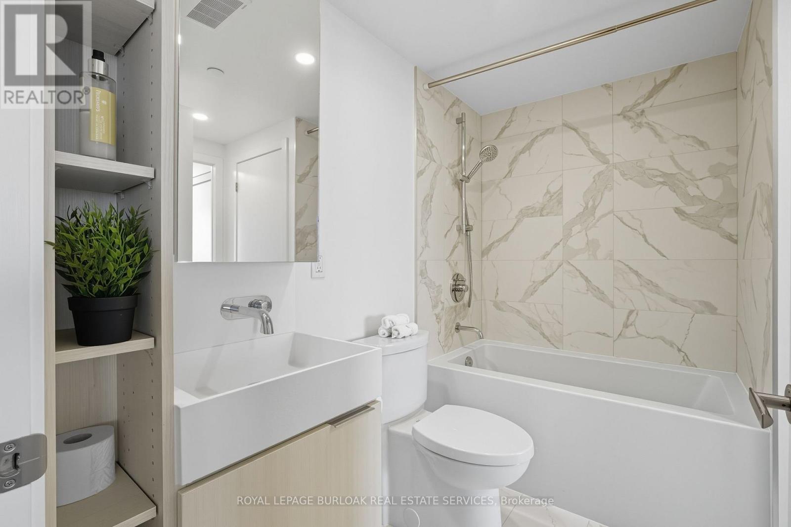 1805 - 370 Martha Street, Burlington, Ontario  L7R 0G9 - Photo 16 - W12772004