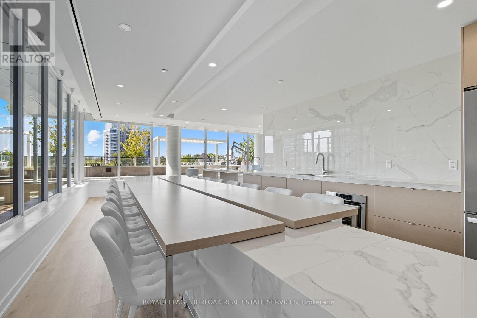 1805 - 370 Martha Street, Burlington, Ontario  L7R 0G9 - Photo 36 - W12772004