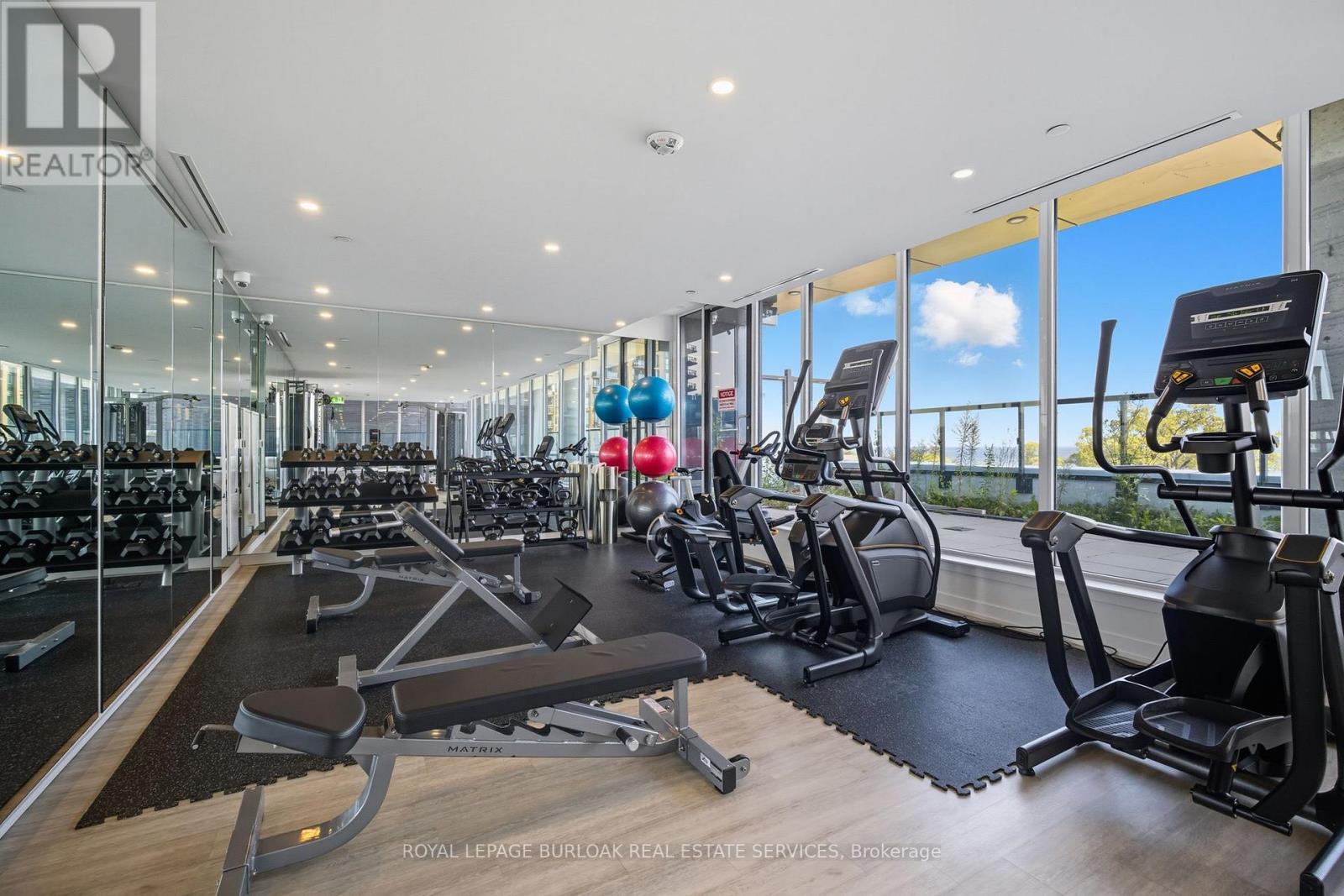 1805 - 370 Martha Street, Burlington, Ontario  L7R 0G9 - Photo 39 - W12772004