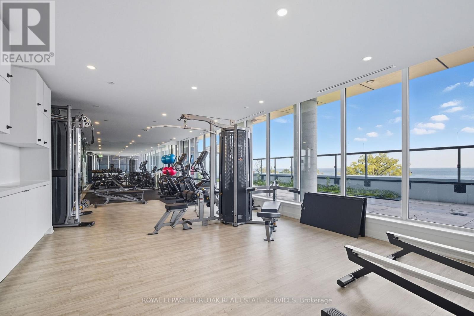 1805 - 370 Martha Street, Burlington, Ontario  L7R 0G9 - Photo 40 - W12772004