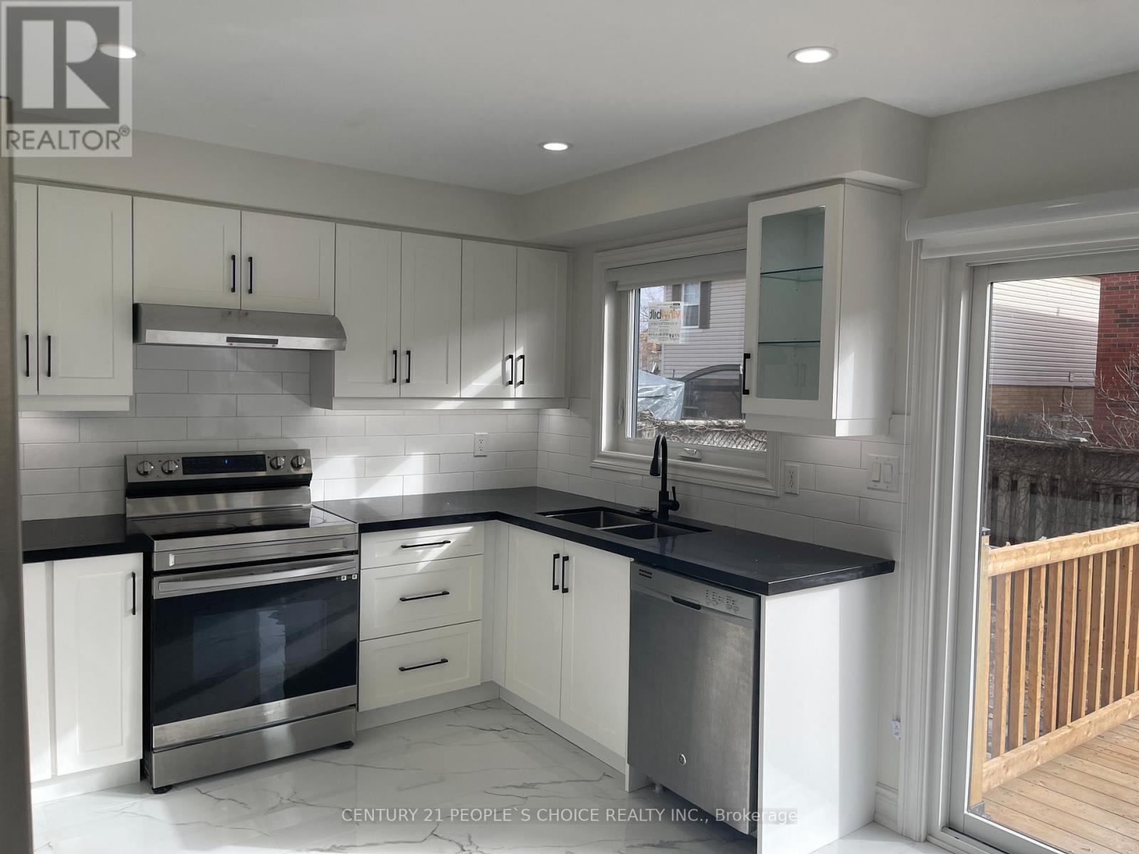 Main - 33 Springhurst Avenue, Brampton, Ontario  L7A 1P6 - Photo 11 - W12772008