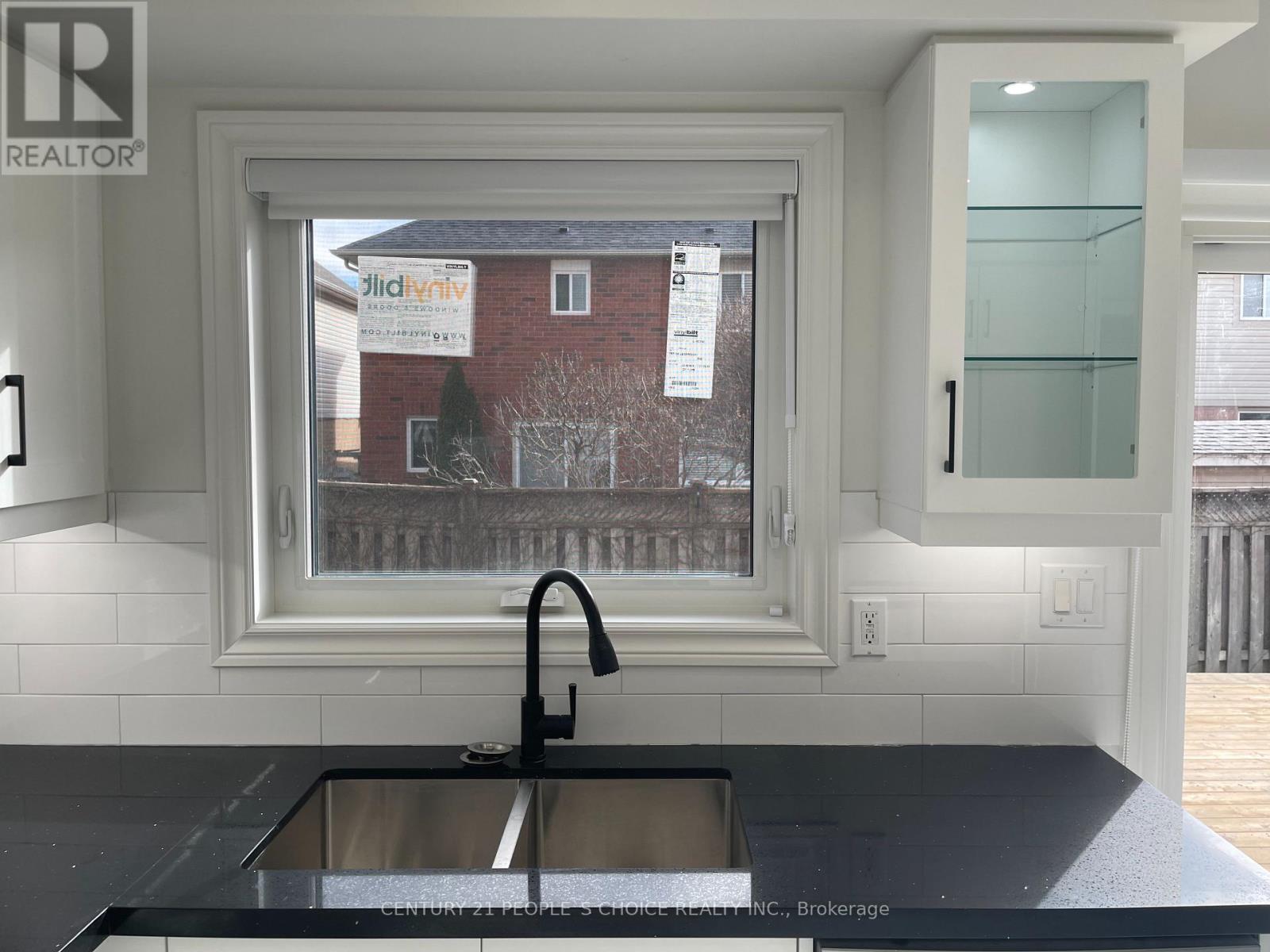 Main - 33 Springhurst Avenue, Brampton, Ontario  L7A 1P6 - Photo 13 - W12772008