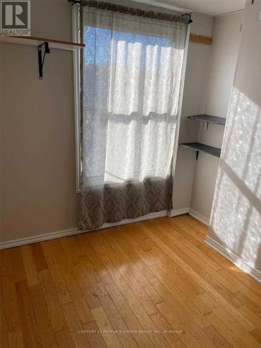 681 Jane Street, Toronto, Ontario  M6N 4A6 - Photo 20 - W12772050