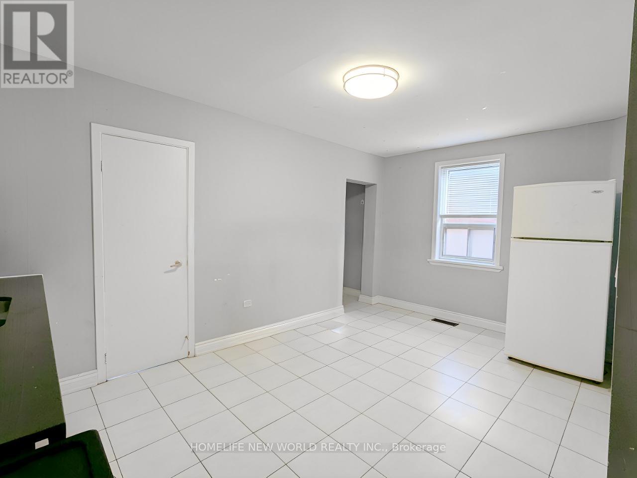 MAIN - 2 THORNTON AVENUE, Toronto, Ontario