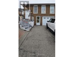 382 PINEMEADOW AVENUE, Mississauga, Ontario