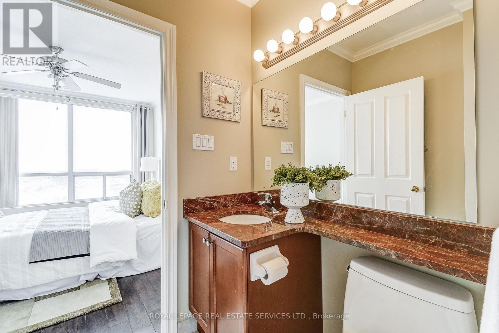 713 - 1998 Ironstone Drive, Burlington, Ontario  L7L 7P7 - Photo 26 - W12772110