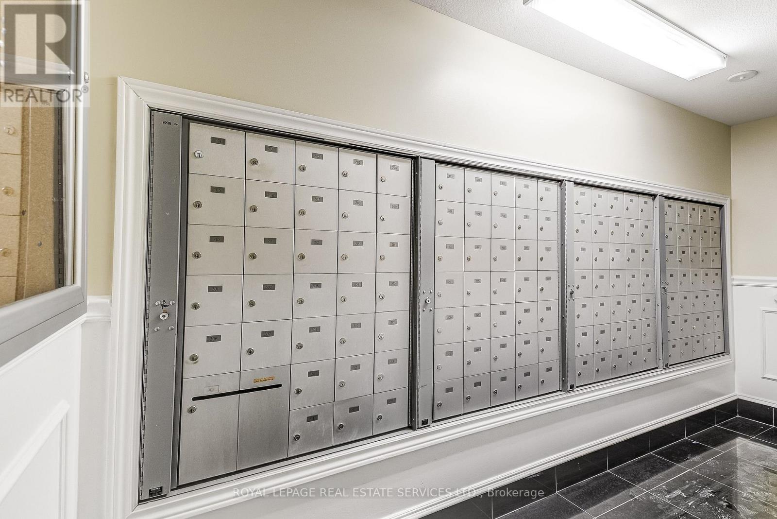 713 - 1998 Ironstone Drive, Burlington, Ontario  L7L 7P7 - Photo 38 - W12772110