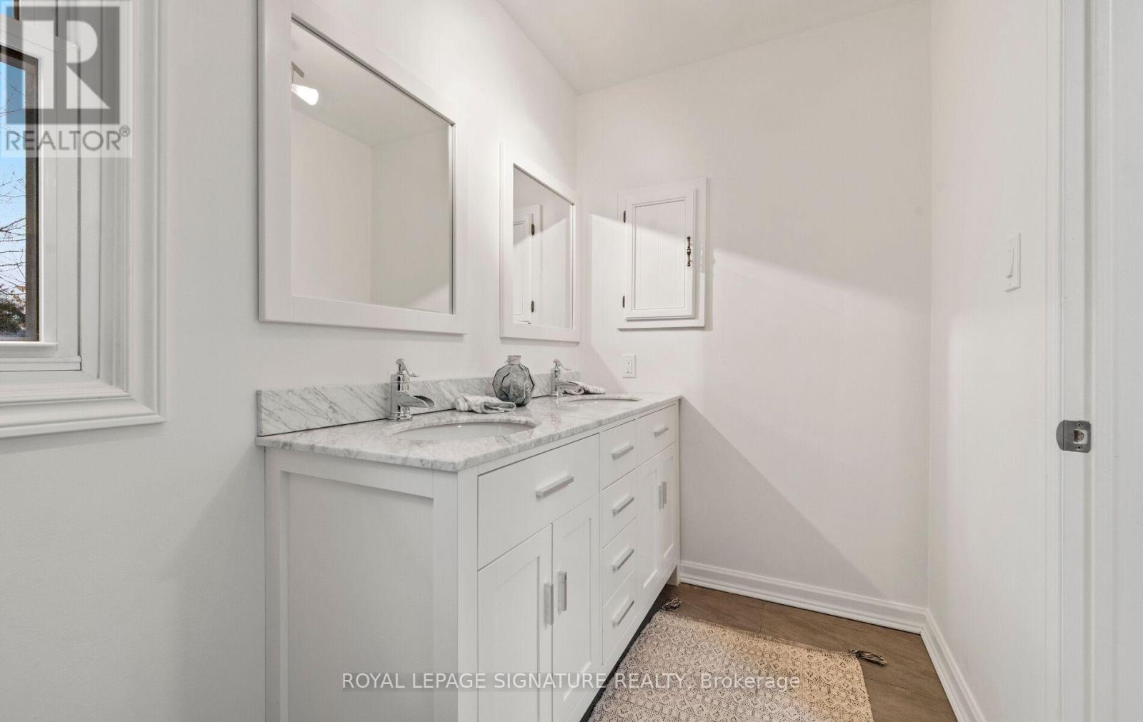 2035 Folkway Drive, Mississauga, Ontario  L5L 3G3 - Photo 34 - W12772112