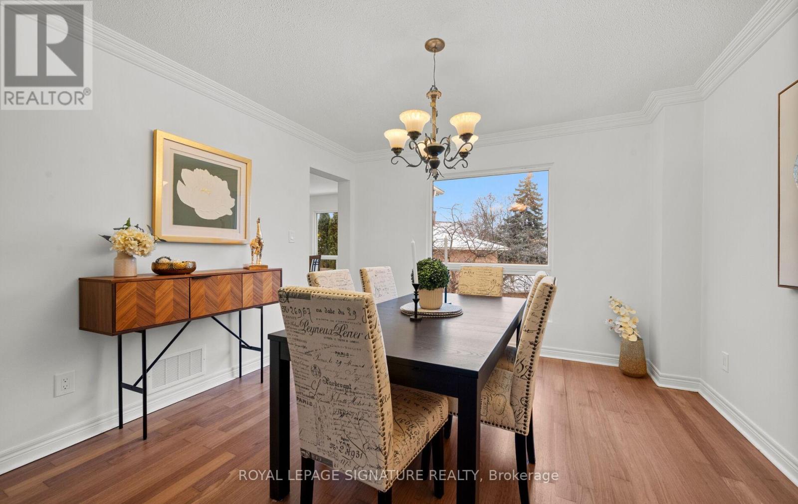 2035 Folkway Drive, Mississauga, Ontario  L5L 3G3 - Photo 9 - W12772112