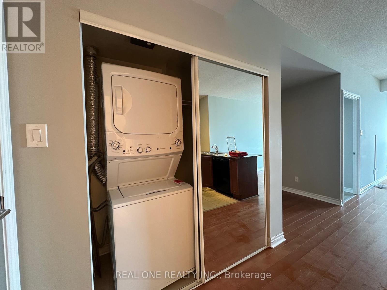 2012 - 3525 Kariya Drive, Mississauga, Ontario  L5B 0C2 - Photo 12 - W12772116