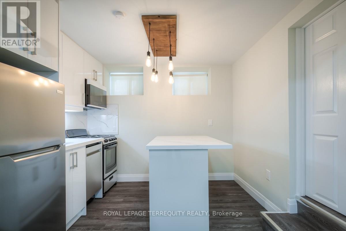 5 - 135 Jane Street, Toronto, Ontario  M6S 3Y7 - Photo 12 - W12772140