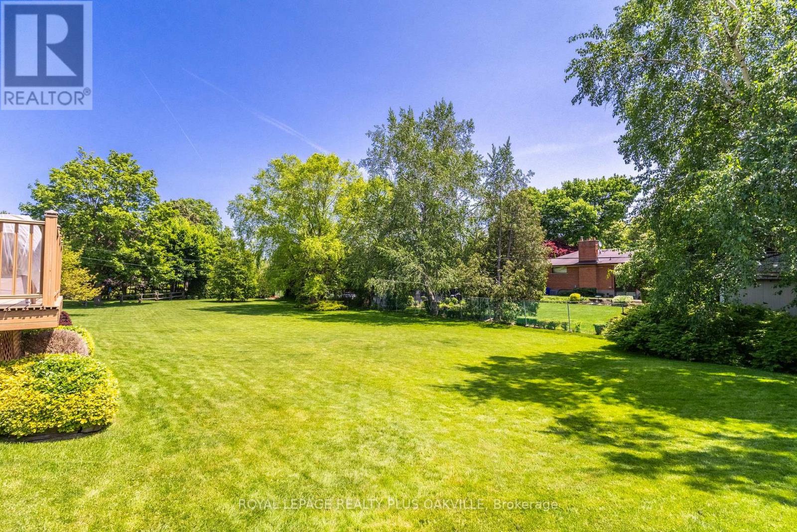 2030 Vickery Drive, Oakville, Ontario  L6L 2J1 - Photo 15 - W12772172