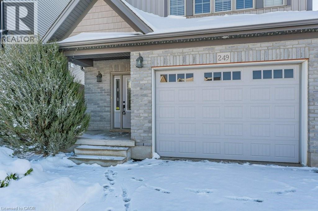 249 Buttonbush Street, Waterloo, Ontario  N2V 0B4 - Photo 5 - 40800017
