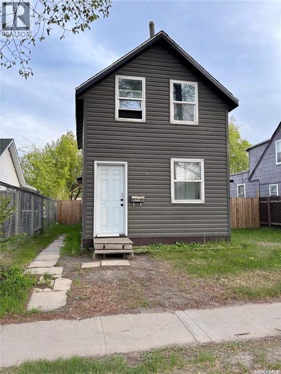 307 15th STREET W, Prince Albert, Saskatchewan