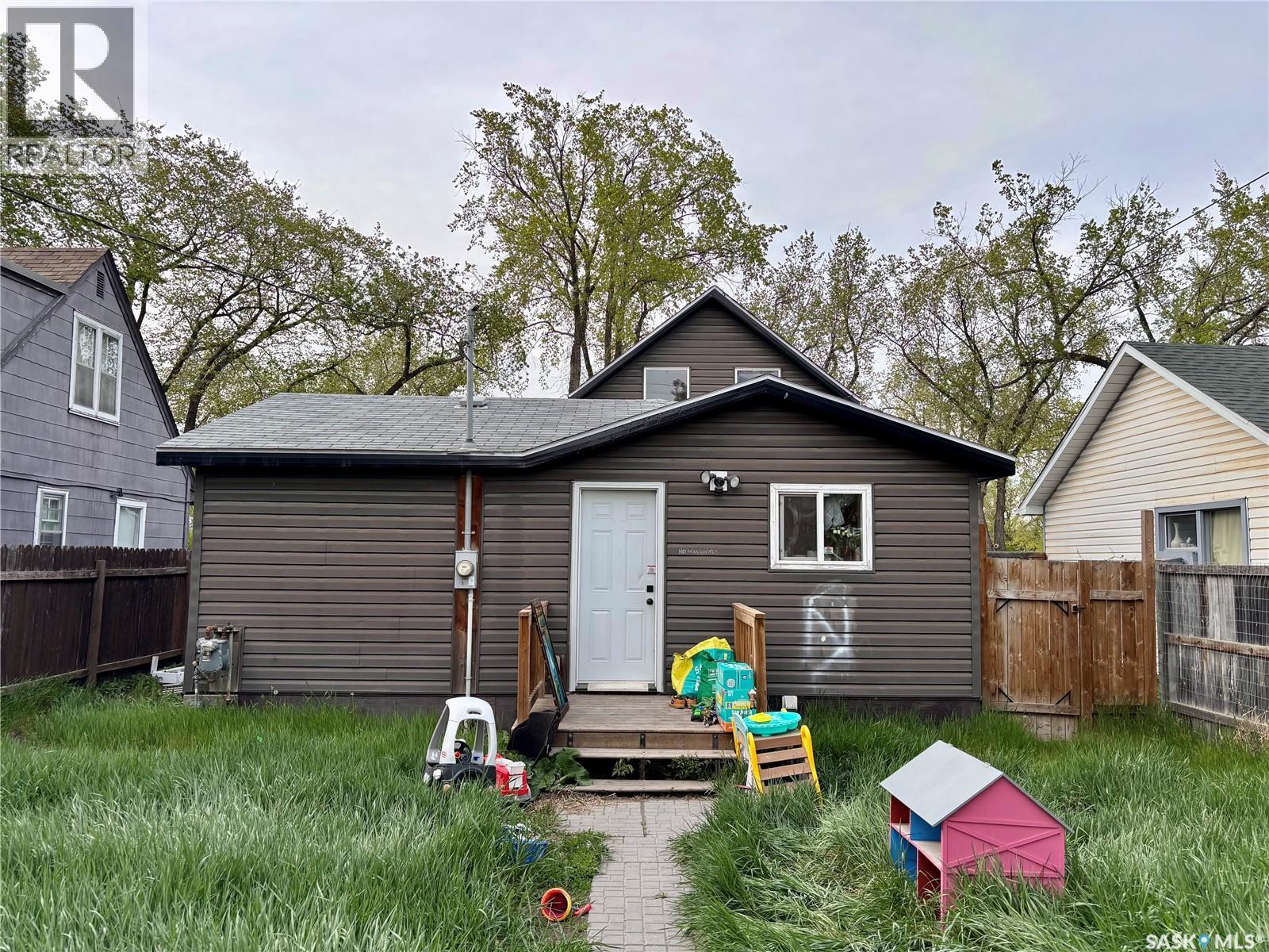 307 15th Street W, Prince Albert, Saskatchewan  S6V 3R1 - Photo 10 - SK028217