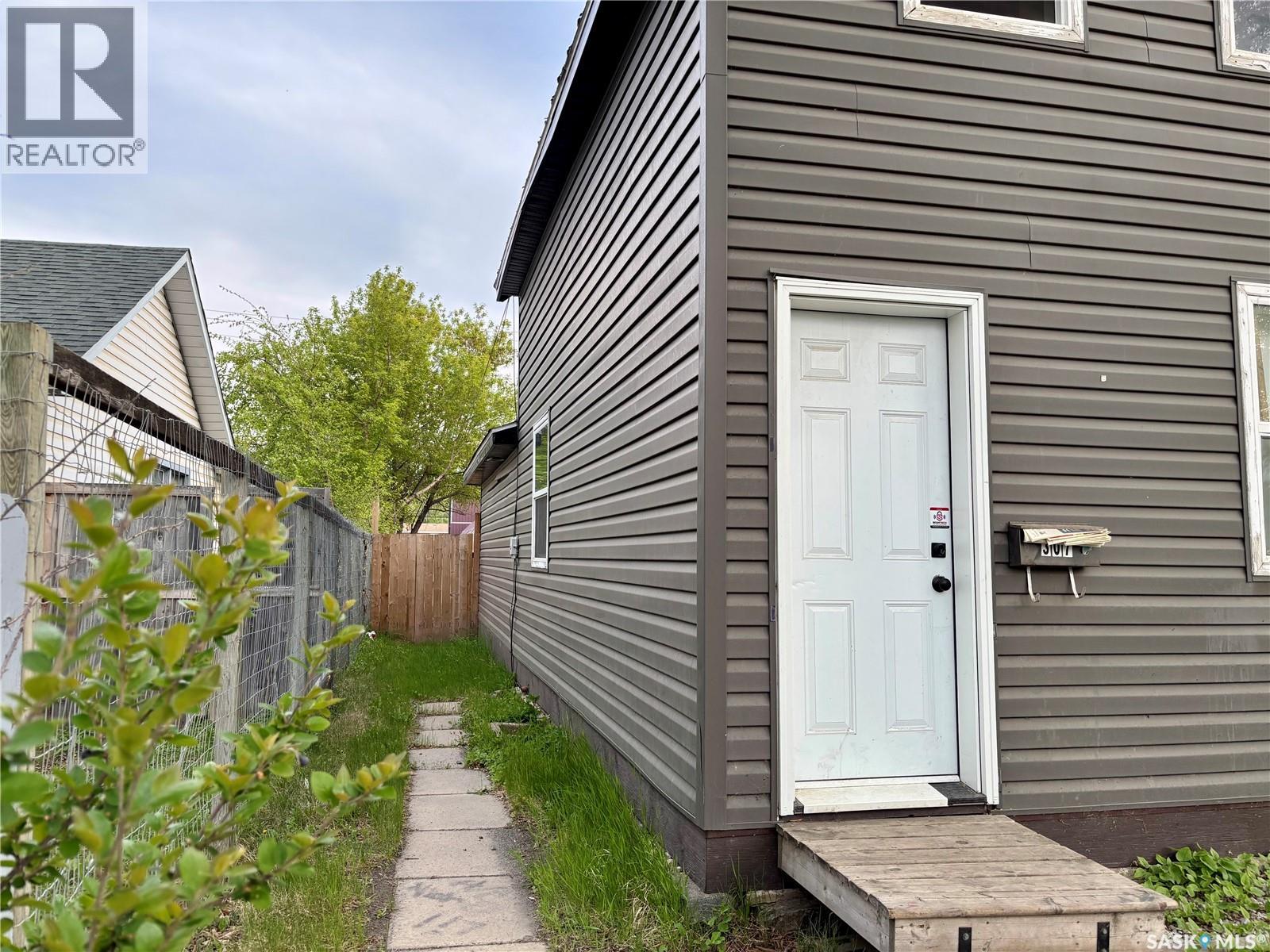 307 15th Street W, Prince Albert, Saskatchewan  S6V 3R1 - Photo 12 - SK028217