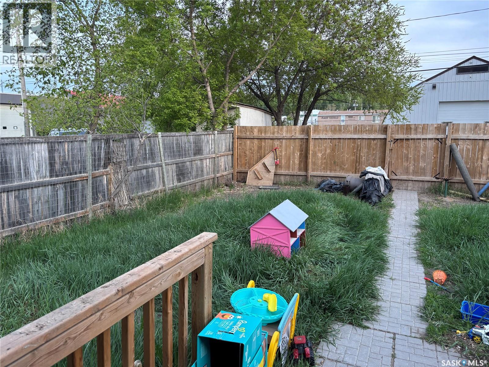 307 15th Street W, Prince Albert, Saskatchewan  S6V 3R1 - Photo 9 - SK028217