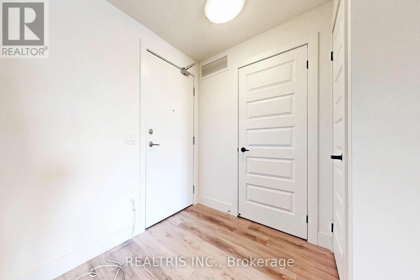 203 - 103 Roger Street, Waterloo, Ontario  N2J 0G2 - Photo 26 - X12772080