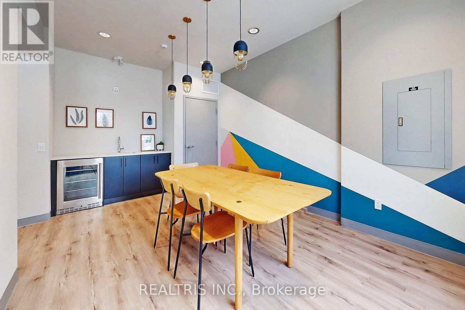 203 - 103 Roger Street, Waterloo, Ontario  N2J 0G2 - Photo 32 - X12772080