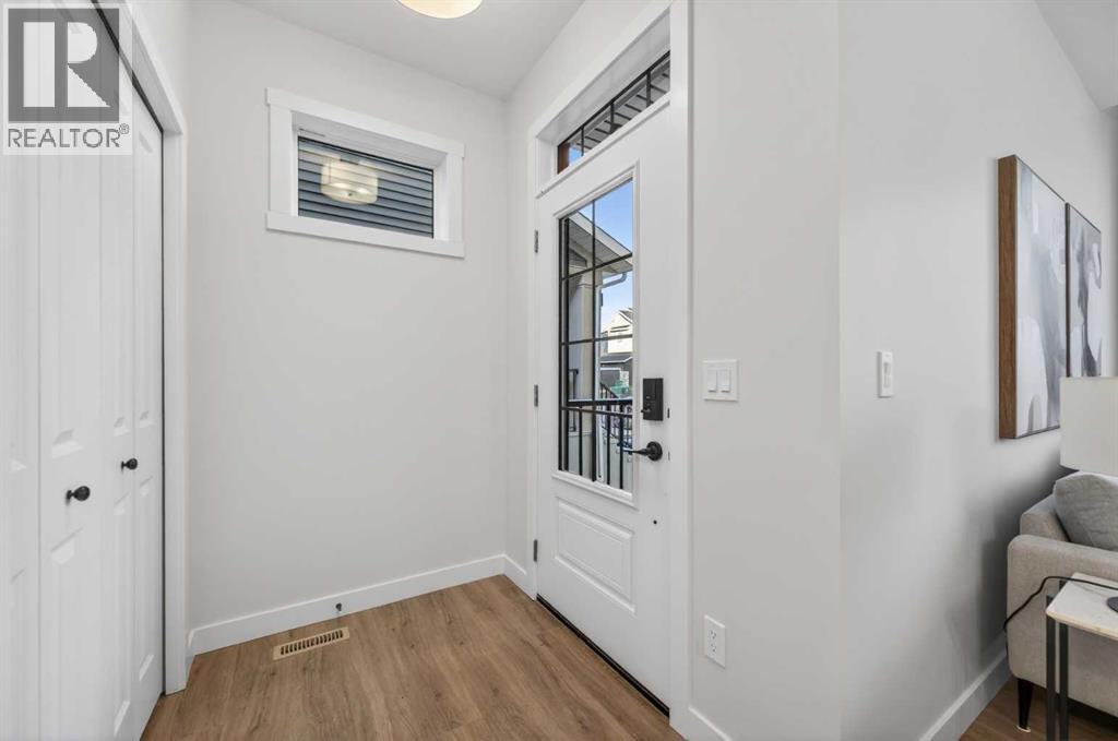 1051 Bayview Crescent, Airdrie, Alberta  T4B 5N5 - Photo 2 - A2284590