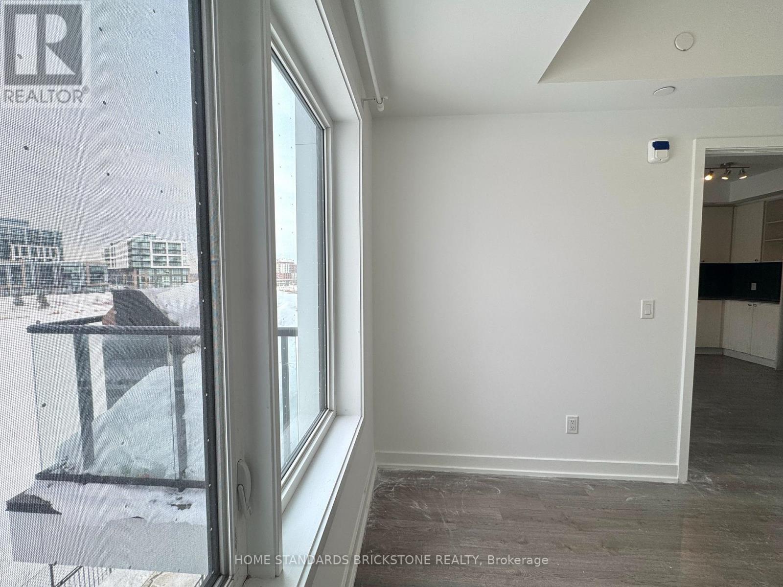 207 - 155 Downsview Park Boulevard, Toronto, Ontario  M3K 0E3 - Photo 11 - W12746736